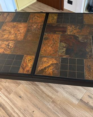 Tavolo con pianale in pietra