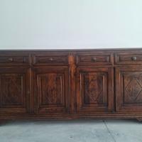 mobile in legno massello