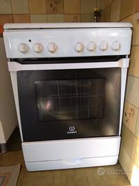 cucina economica Indesit
