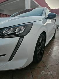 Peugeot 208 allure pack 100cv 