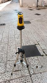 LIVELLO LASER VIGOR CON CAVALETTO  USATO 1 VOLTA