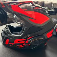 Casco e abbigliamento moto nuovo