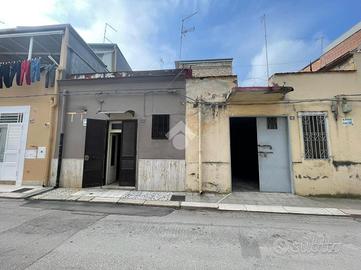 CASA DI CORTE A CERIGNOLA