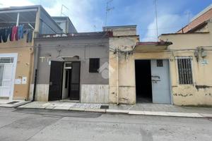 CASA DI CORTE A CERIGNOLA