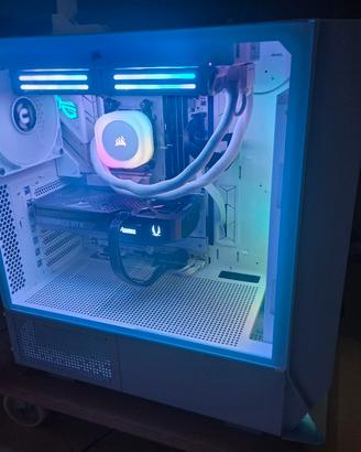 Pc Assemblato R7 7700/RTX5070/32gb ram/1tb pcie4
