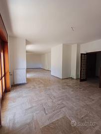 Ampio e luminoso appartamento 2 piano