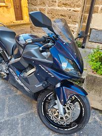 CBR 600 f