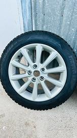 Gomme con cerchi originali Ford Focus .