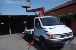 AUTOPIATTAFORMA TELESCOPICA 19 METRI IVECO DAILY 3