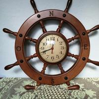 Orologio timone in legno massiccio