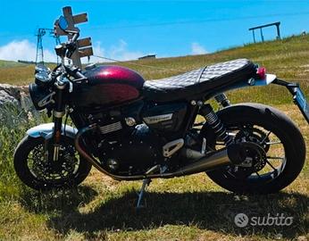 triumph speed twin 2024 stealth edidion 2024.