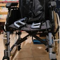 Sedia a rotelle - carrozzina disabili