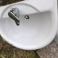 Lavandino a colonna ideal standard