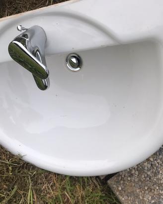 Lavandino a colonna ideal standard