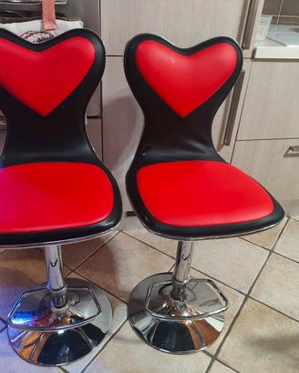 sgabelli a forma di cuore 