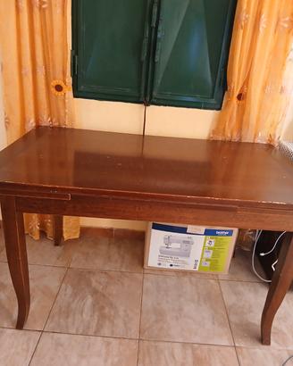 divano letto una piazza e mezza + due tavoli