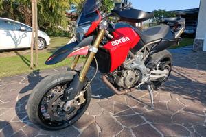 APRILIA DORSODURO 750