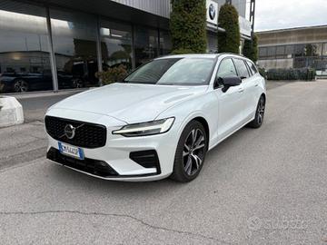 Volvo V60 2.0 b4 Plus Dark auto