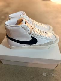 NIKE BLAZER