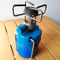 fornelletto e lampada a gas da campeggio