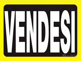 Locale commerciale mq 120 con canna fumaria