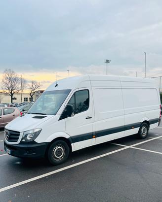 Trasporti sgomberi e traslochi Smaltimento rifiuti