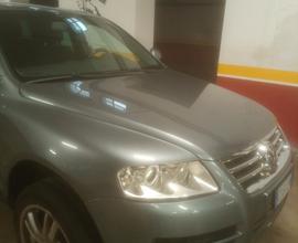 VOLKSWAGEN Touareg - 2005