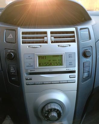 Stereo Toyota Yaris 
