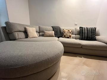 Divano con chaise longue Poltronesofà