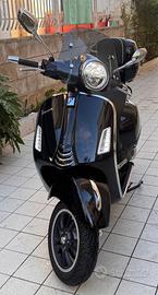 Vespa 300 GTS 2023