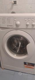 lavatrice Indesit iwc61052
