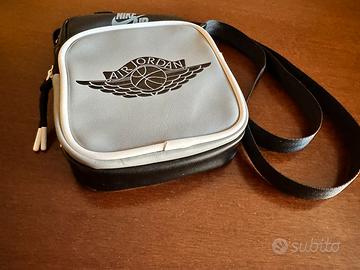 Borsello Nike AirJordan+cappellino Jordan