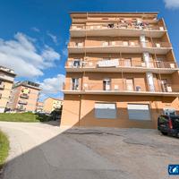 Intera palazzina - Via Montello