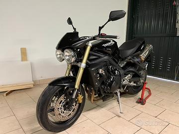 Triumph Street Triple 675 – 2009 – 24.131 km