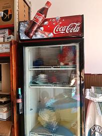 Vetrina frigo cocacola