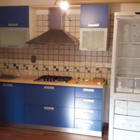 cucina componibile come da foto, no tavolo sedie