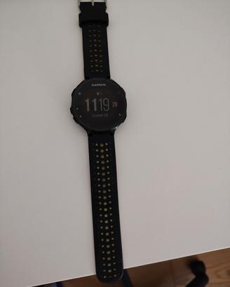 GARMIN FORERUNNER 235