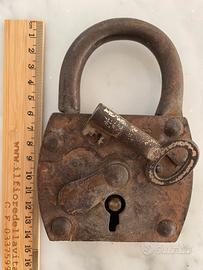 Lucchetto antico ferro Sidor con chiave