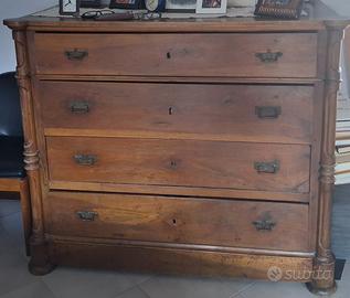 Cassettone antico metà ‘800 in legno massello