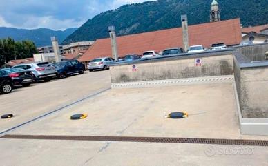 Posti auto