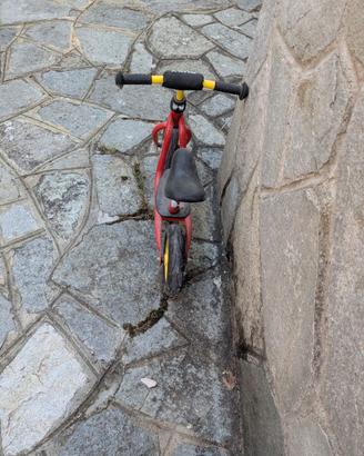 Bicicletta senza pedali da bambino