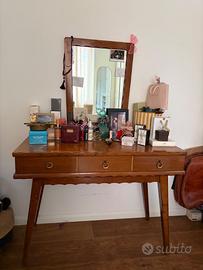 Toeletta per trucco vintage