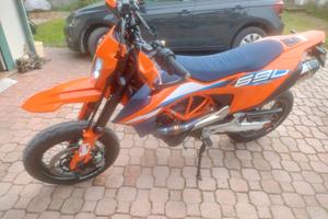 Ktm 690 smc - 2024