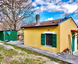 Casa indipendente con terreno di 3000 mq