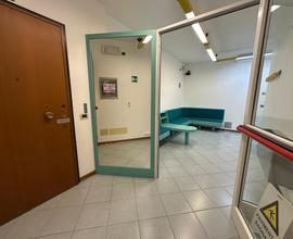 Ufficio agli inizi di Viale Palmanova
