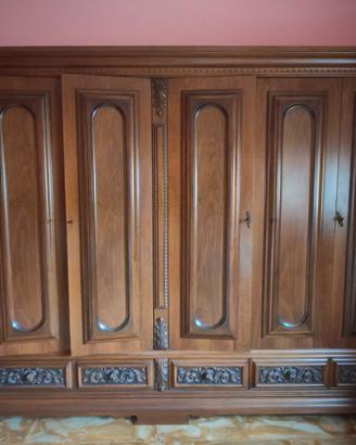 Armadio in legno vintage