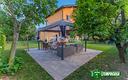 villa-a-schiera-di-testa-con-ampio-giardino-