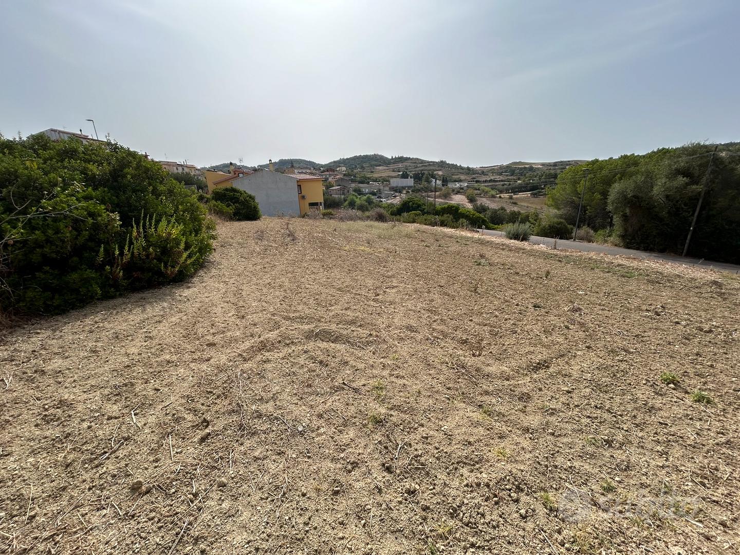 TERRENO EDILE FABBRICABILE - Vista 3