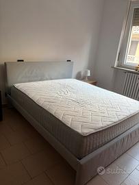 Letto matrimoniale Ikea + materasso Mentor
