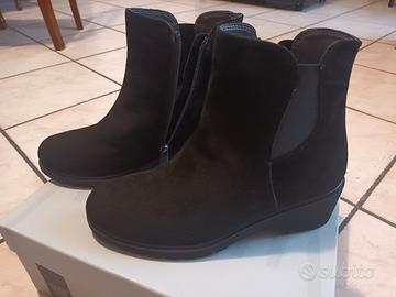 Stivaletto pelle scamosciata Melluso 36